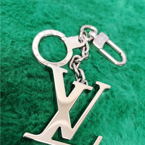 LV purse charm or key holder - Picture 3 of 5